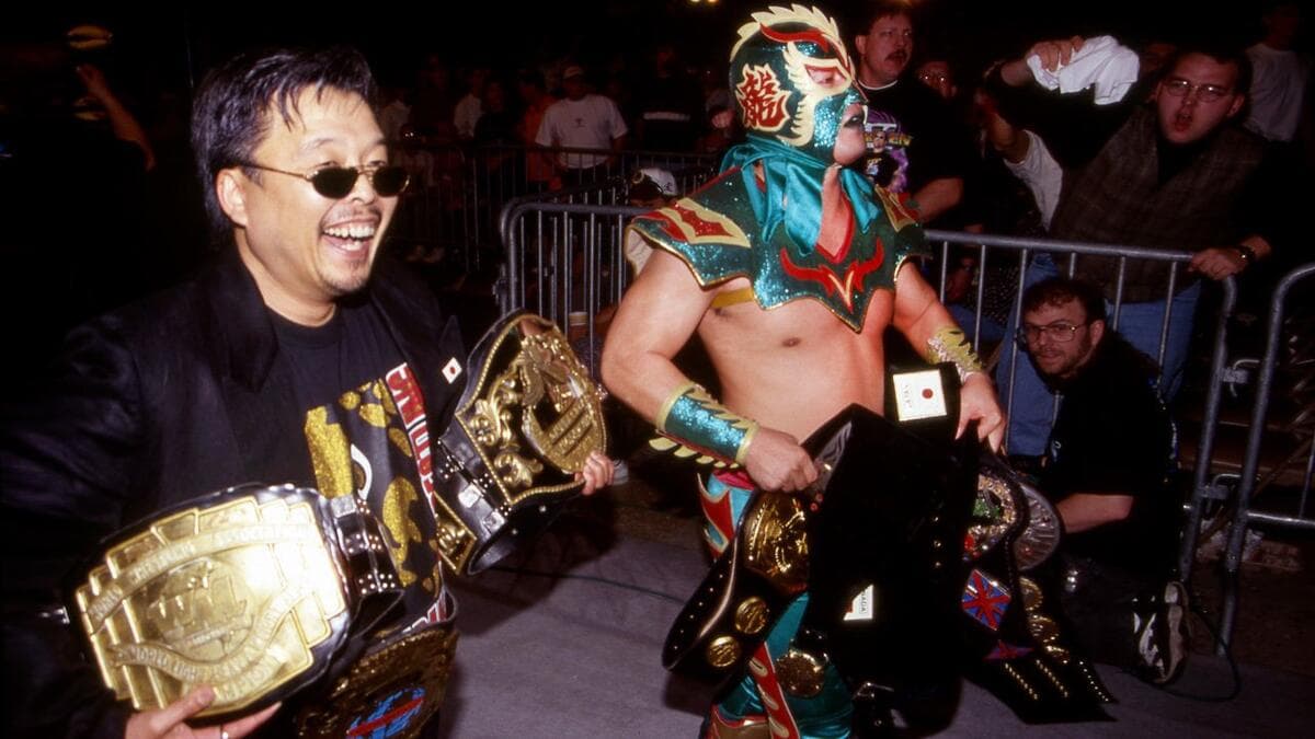 Ultimo Dragon and Sonny Onoo walking to the ring in WCW