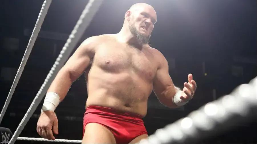 lars sullivan