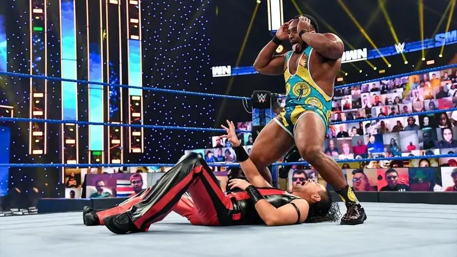 Big E twerk.jpg