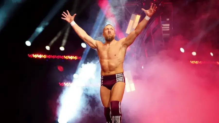 Bryan Danielson AEW entrance.png