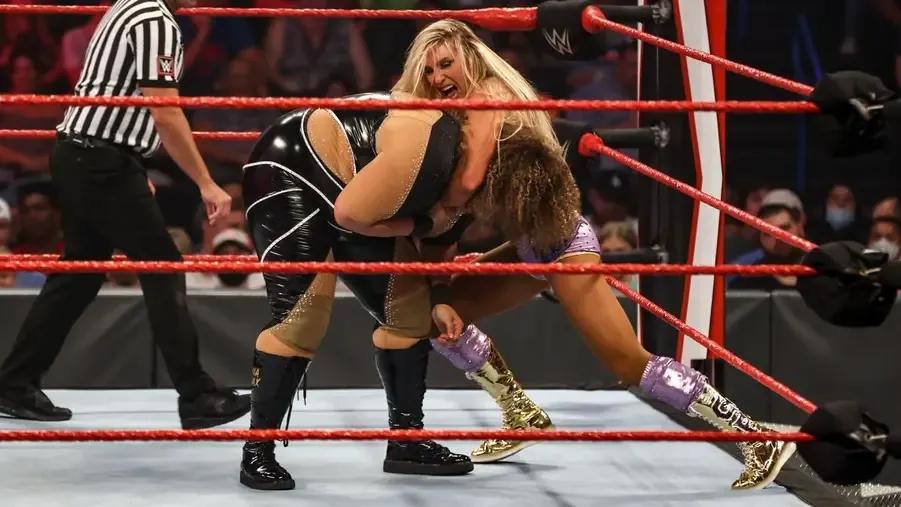 Charlotte Flair- Nia Jax- WWE Raw August 2021.jpg