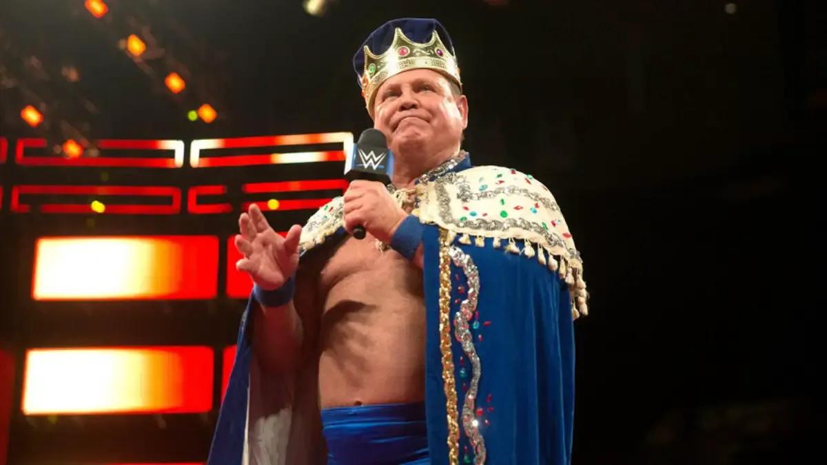 Jerry Lawler king outfit.jpg