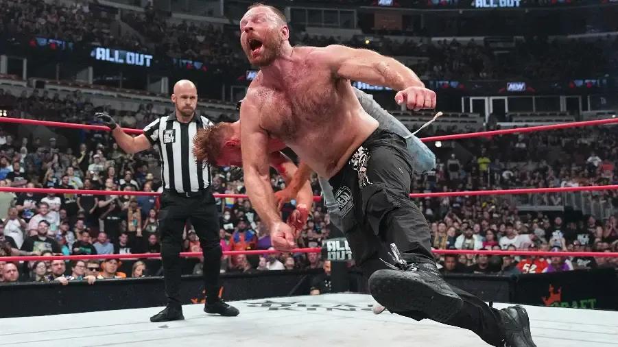 Jon Moxley September 2023 All Out big lariat.jpg