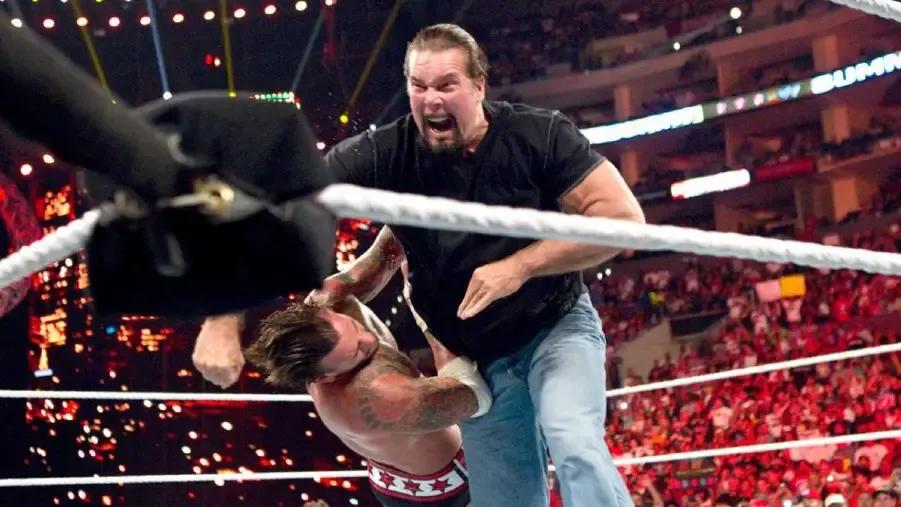 Kevin Nash CM Punk SummerSlam 2011.jpg