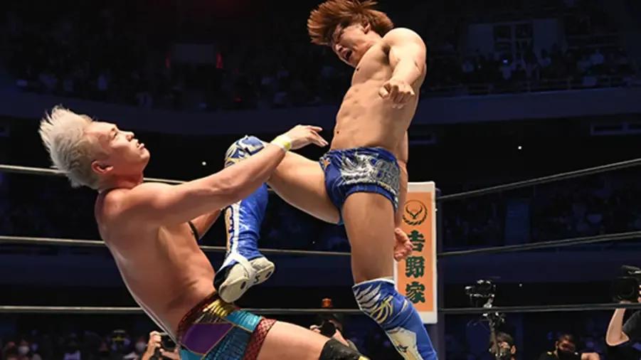 Kota Ibushi Kazuchika Okada G1 Kamigoye.jpg