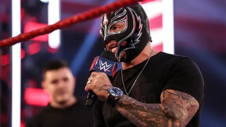 Rey Mysterio Raw one eye.jpg