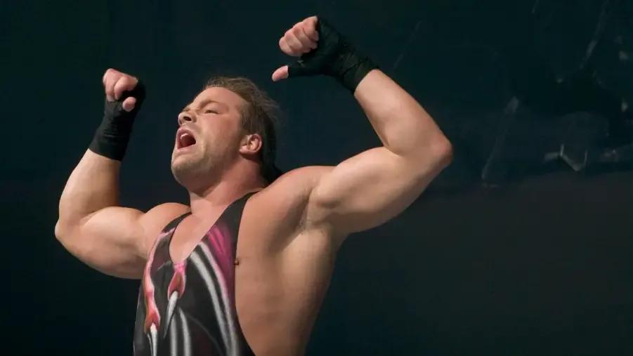 Rob Van Dam SmackDown 2004.jpg