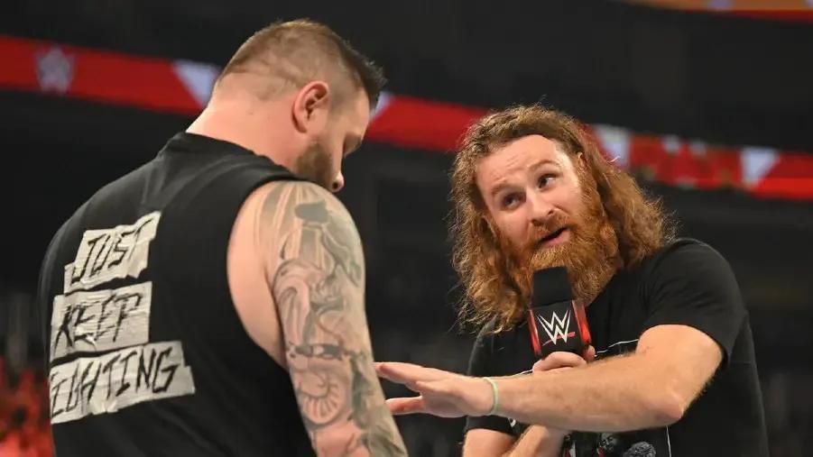 Sami Zayn Kevin Owens Raw 2022.jpg