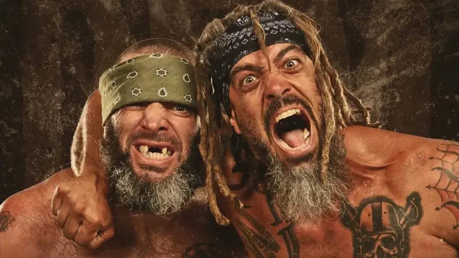 The Briscoes gurning.png