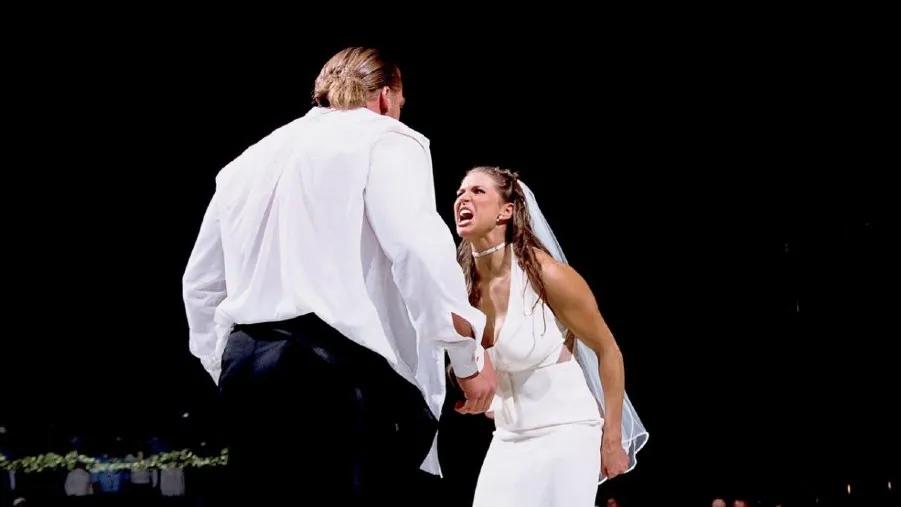 Triple h stephanie mcmahon wedding 2002 raw