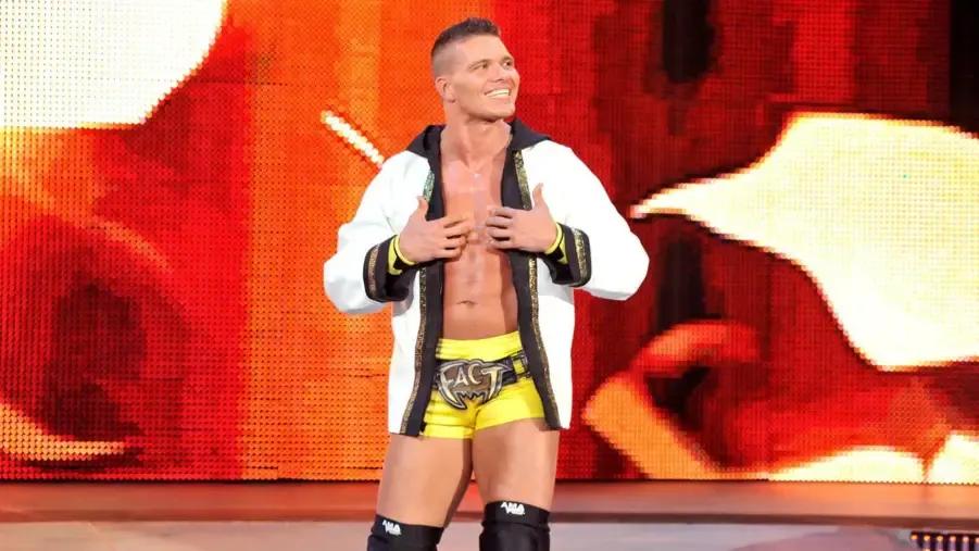 Tyson Kidd Raw 2014.jpg