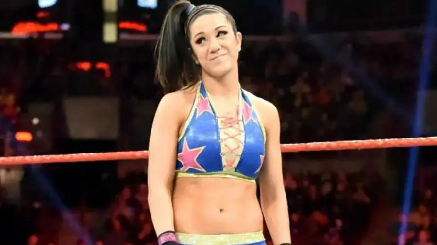 https://cultaholic.com/files/images/0bb364f1b3e3bc9174e7d441ab94c5d378a02f1a-bayley.jpg