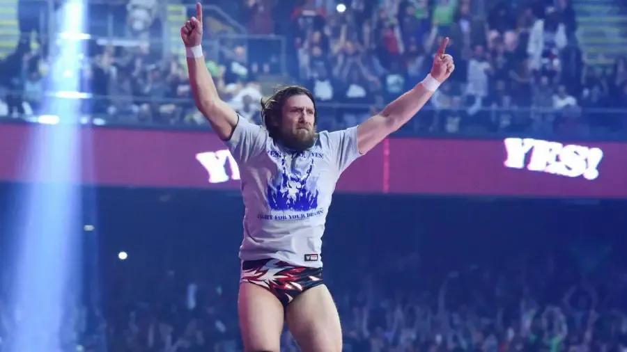 https://cultaholic.com/files/images/1c2a20f88ced4b763d57370b2f8034c129b61f5e-Daniel-Bryan.jpg