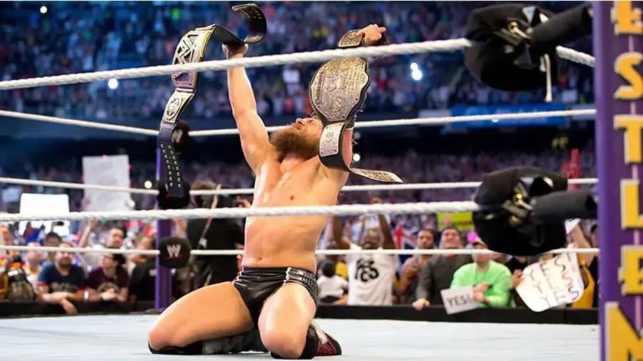 https://cultaholic.com/files/images/c6e83a411f87fcf84b4653c56ce7cf504753b5c9-daniel-bryan.jpg