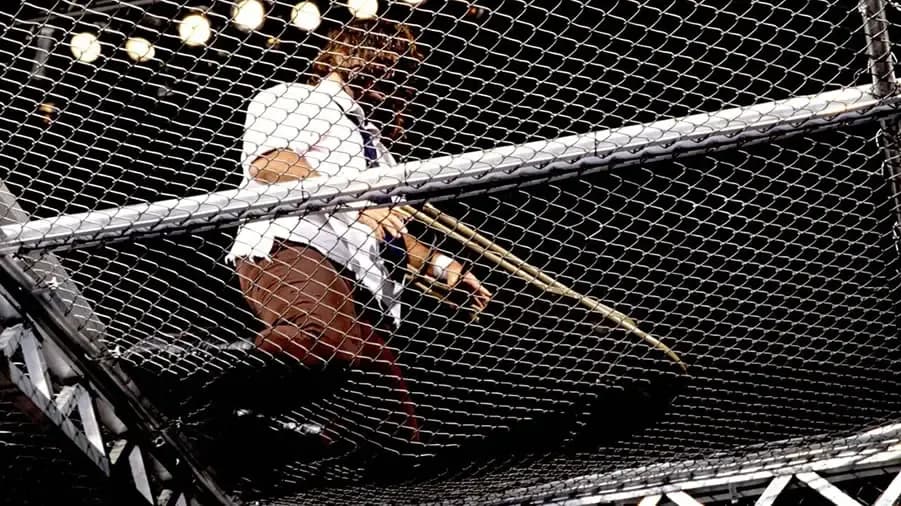 https://cultaholic.com/files/images/483805742cf5f75b44411c8344067fb7af3921dd-mankind-king-of-the-ring-hell-in-a-cell-1998.jpg