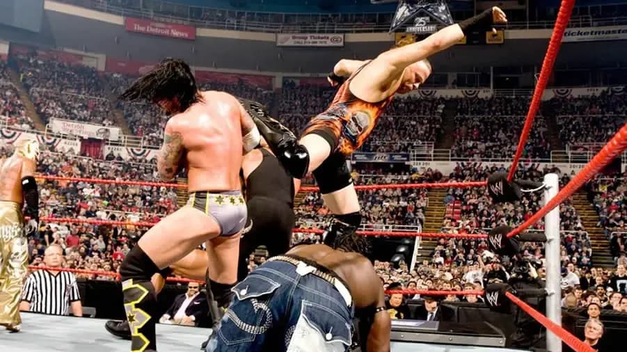 https://cultaholic.com/files/images/eedc2f30bf0876cb1c47968a1d54e30695c09dc5-royal-rumble-2009-van-dam-punk.jpg